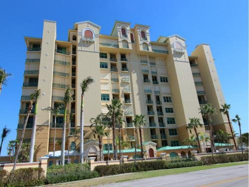 Boating Condos - Pier 81 - Marco Island, FL
